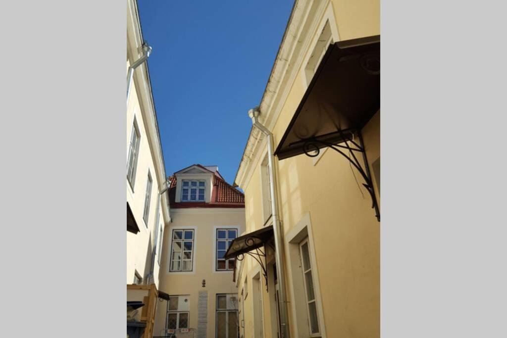 Old Town Baltic Antique Lai Street Privat Entrance Apartment ทาลลินน์ ภายนอก รูปภาพ